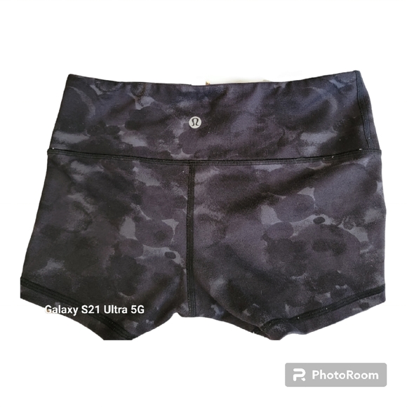 Lululemon Womens Athletic Boogie Shorts Gray Size 4 Pull-on Yoga Mid Rise 2" - Picture 2 of 8